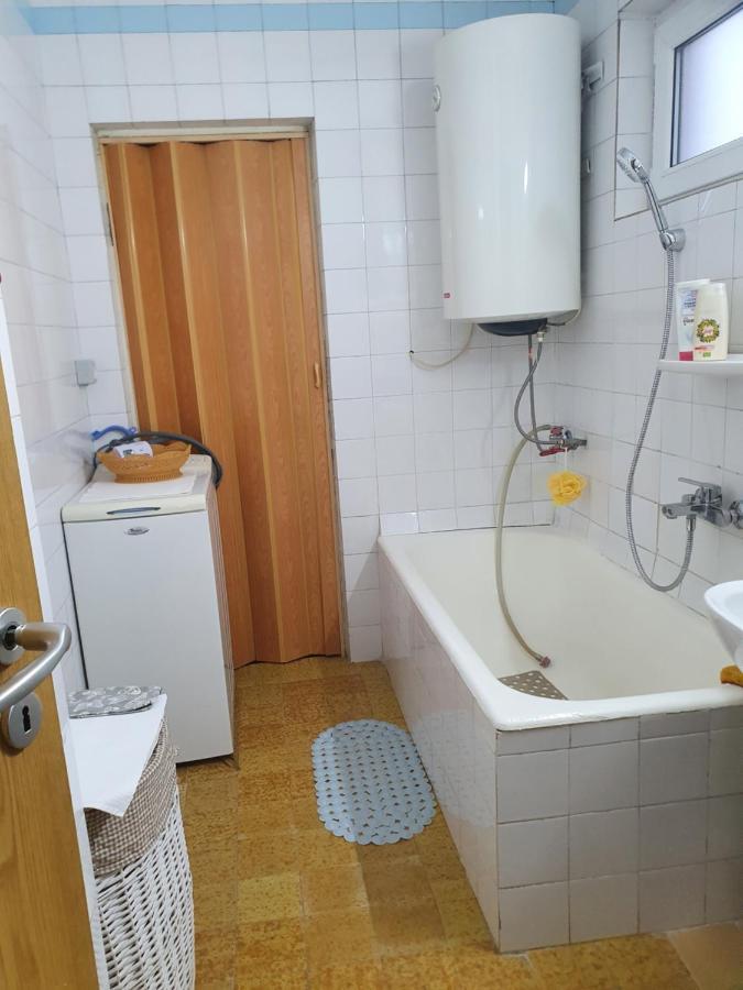 Apartament Cu Trei Camere 바일레헤르쿨라네 외부 사진