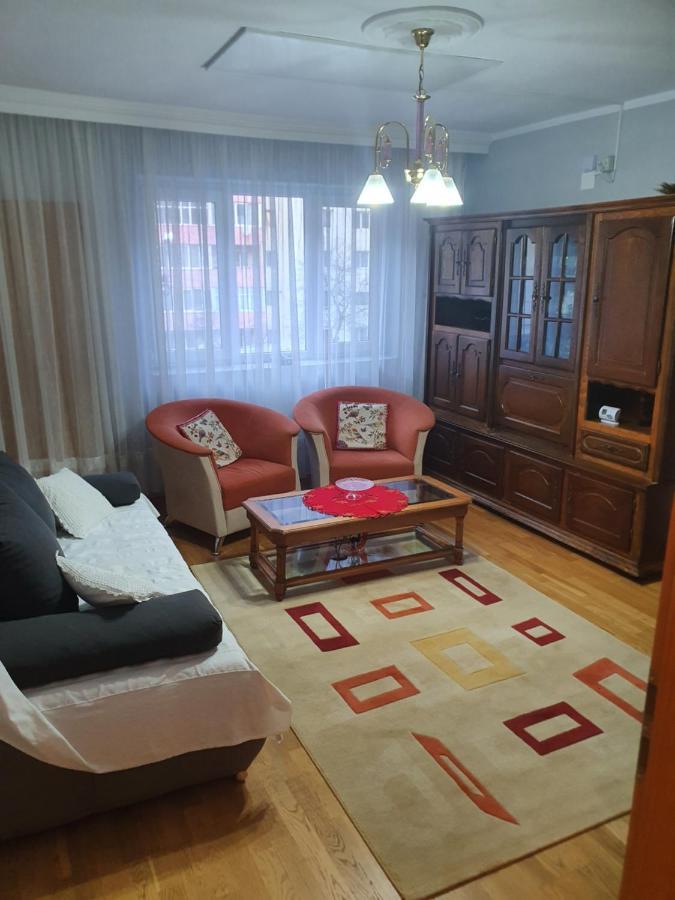 Apartament Cu Trei Camere 바일레헤르쿨라네 외부 사진